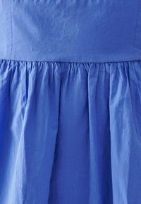 Unausgewählt, blue