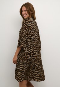 Kaffe KAHERA - Denní šaty - classic leopard