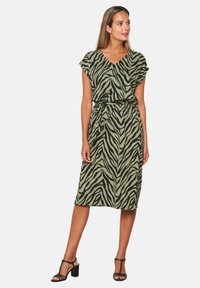 LolaLiza ZEBRA PRINT - Jersey dress - khaki med