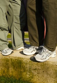 GT-2160 UNISEX - Sneakers laag - oyster grey/carbon