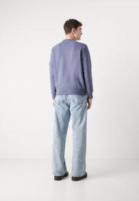 Thumbnail Image 5