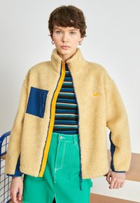 Levi's® BIGFOOT SHERPA JACKET - Fleecetakki - marzipan
