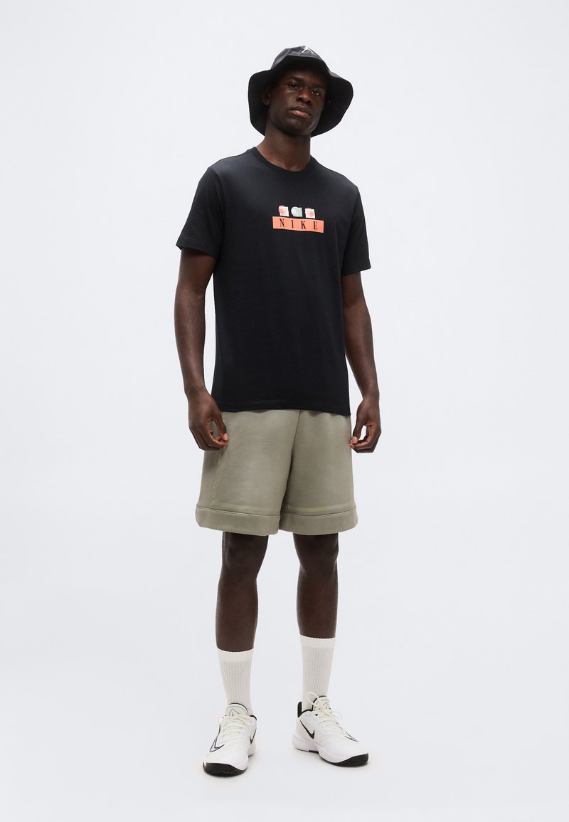 Nike Performance TEE CLUB - Triko s potiskem - black