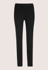 Zwarte op maat gemaakte broek van een soepele stof, slim fit, en decoratieve zijdetails. Inclusief een standaard tailleband en subtiele stikaccenten.