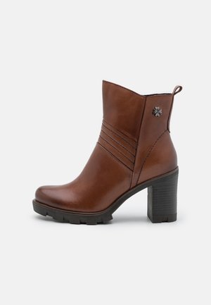 BY GUIDO MARIA KRETSCHMER - Stiefelette - cognac