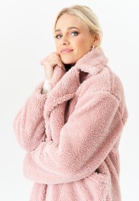 GINI LONDON LONGLINE - Winter coat - light pink