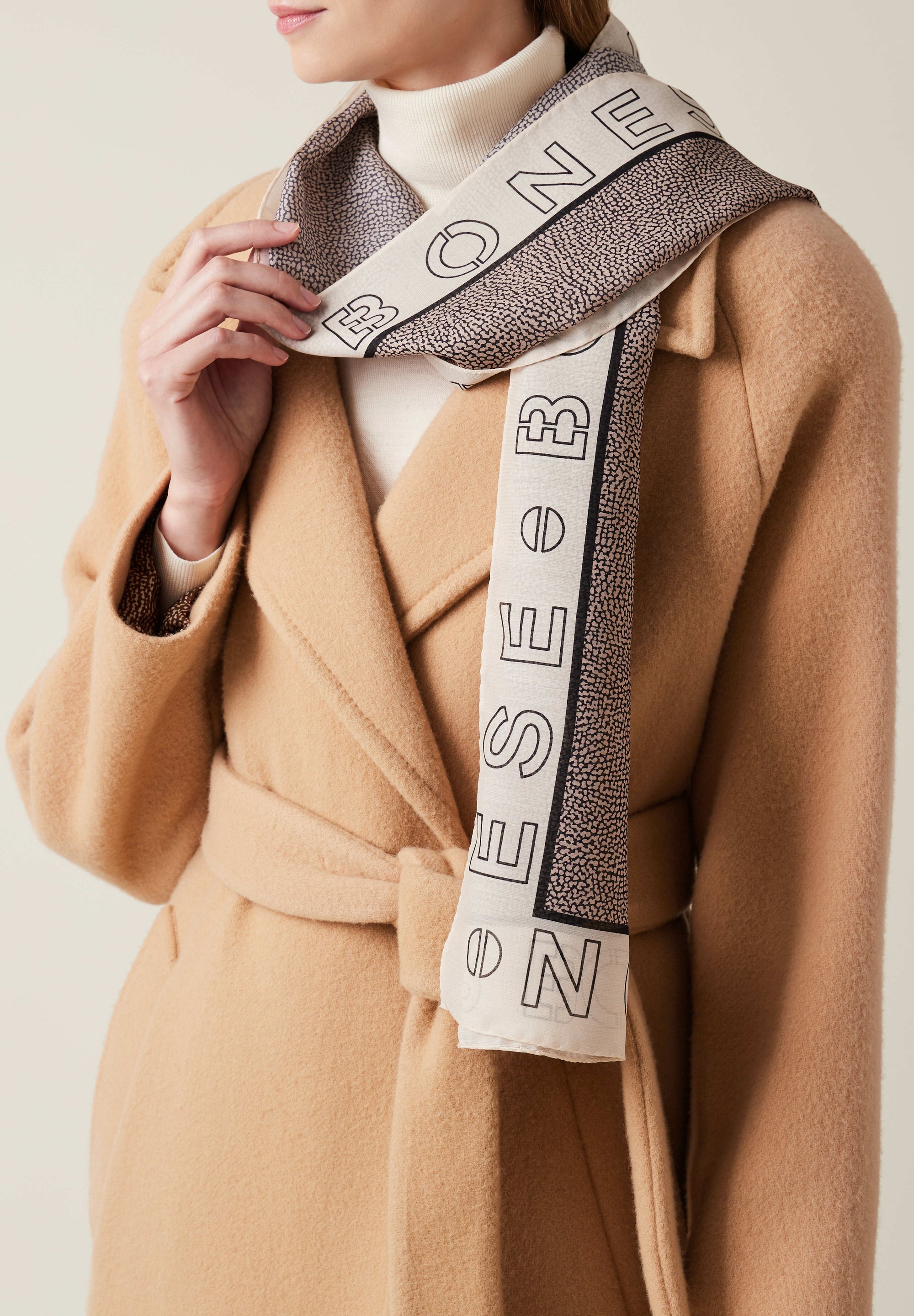 Borbonese Sciarpa chantilly cream op natural/beige