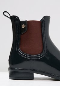 Tommy Hilfiger Kumisaappaat - dark blue