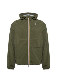 Grüne, leichte Jacke mit Kapuze und Reißverschluss, die mit mehrfarbigen Streifen versehen ist, elastischen Bündchen und zwei seitlichen Taschen. Glatte Textur.