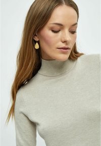 Minus Pamata T-krekls - m sand gray melange