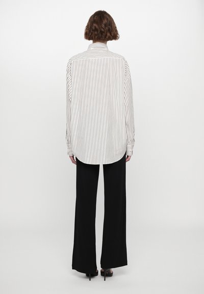 Filippa K CLASSIC STRIPE SHIRT - Cămașă - coffee/white