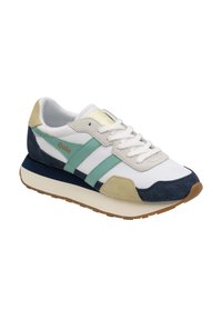 Sneaker con tomaia in rete bianca, accenti in suede verde chiaro e blu navy, punta rotonda e suola in gomma. Caratteristiche includono lacci intrecciati e marchio.