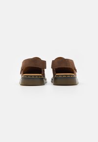 Dr. Martens JORGE II UNISEX - Iešļūcenes - dark brown