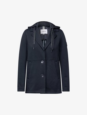 Mørkeblå jakke med hætte, lavet af blødt stof. Har to knapper, sidelommer og et let skræddersyet design.