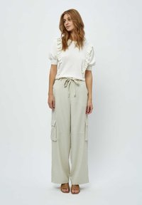Minus MIVESIA KNIT T-SHIRT. - Základné tričko - broken white