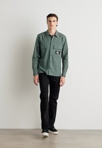 Calvin Klein Jeans CARGO OVERSHIRT - Skjorter - endless grey