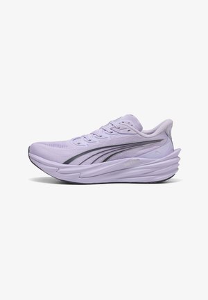 Puma, LAUFSCHUH DEVIATE NITRO 4 - Løbesko til landevejen - light lavender-inky depths