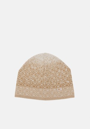 Calvin Klein MONOGRAM BEANIE - Czapka