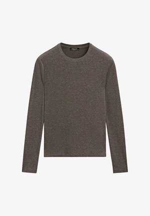 Brązowa koszula z długim rękawem wykonana z teksturowanej tkaniny z okrągłym dekoltem, charakteryzująca się subtelnym połyskiem i luźnym krojem.