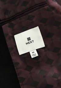 Next Mantel - black
