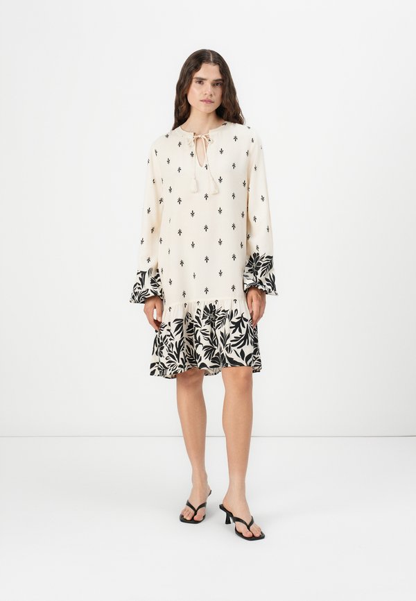 JDYMAGGIE LIFE DRESS - Freizeitkleid