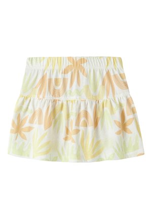 Falda blanca con cintura elástica que presenta patrones abstractos de hojas y arco iris en beige, amarillo y verde claro, diseño de volantes estratificados.