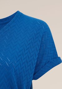 WE Fashion CURVE - Jednoduché tričko - blue