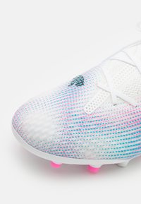Puma FUTURE PRO - Botines de fútbol para terreno firme - white/black/poison pink