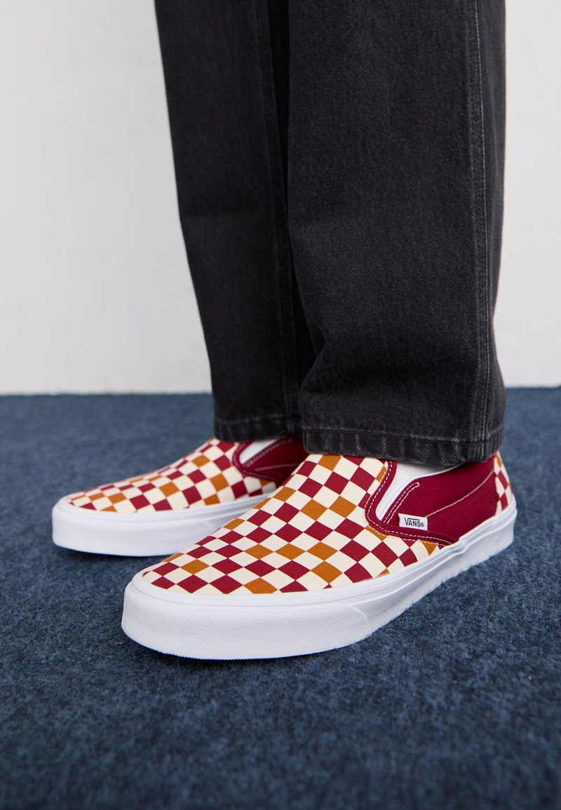 Vans CLASSIC UNISEX Slipper red/rot - Main Image