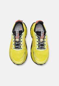 New Balance FRESH FOAM X MORE V3 - Trail hardloopschoenen - tea tree