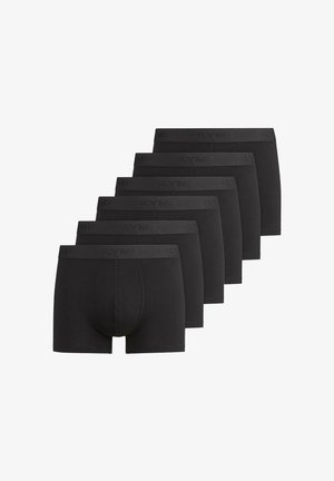 Sex par svarta boxerkalsonger i mjuk bomull med en mjuk elastisk midjeresår dekorerad med varumärkesnamnet "OLYMP" i mörka bokstäver.