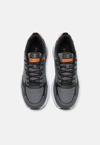 Champion RAMP UP RIPSTOP - Avalynė treniruotėms - grey/black/orange