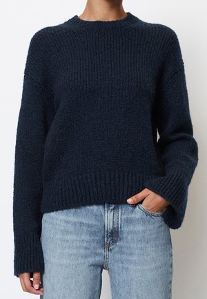 Sweter