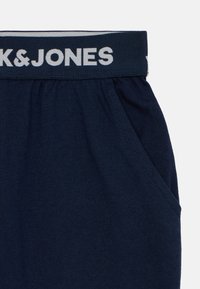 Jack & Jones Junior JACEVEREST SET - Conjunto de pijama - navy blazer