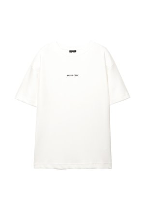 Hvid bomulds t-shirt med korte ærmer. Har en rund halsudskæring og et centreret sort teksttryk med teksten "ERROR CODE." Glat tekstur.