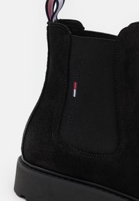 Tommy Jeans Kotníkové boty - black