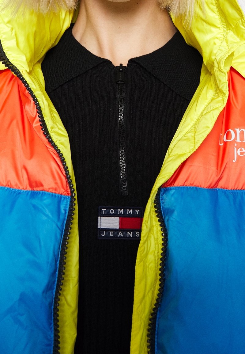 Hilfiger Dames Tommy Jeans Trui Geel Tommy Jeans Trui Black/zwart