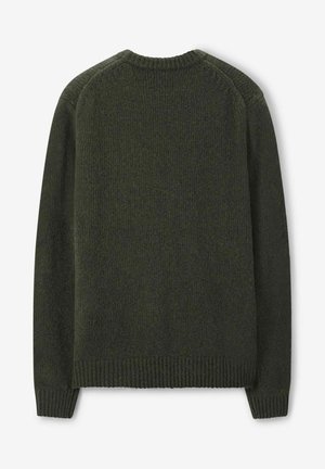 Pull en tricot vert foncé avec un col rond, des poignets et un ourlet côtelés. Tissu texturé avec une coupe légèrement ample, affichant un design simple.