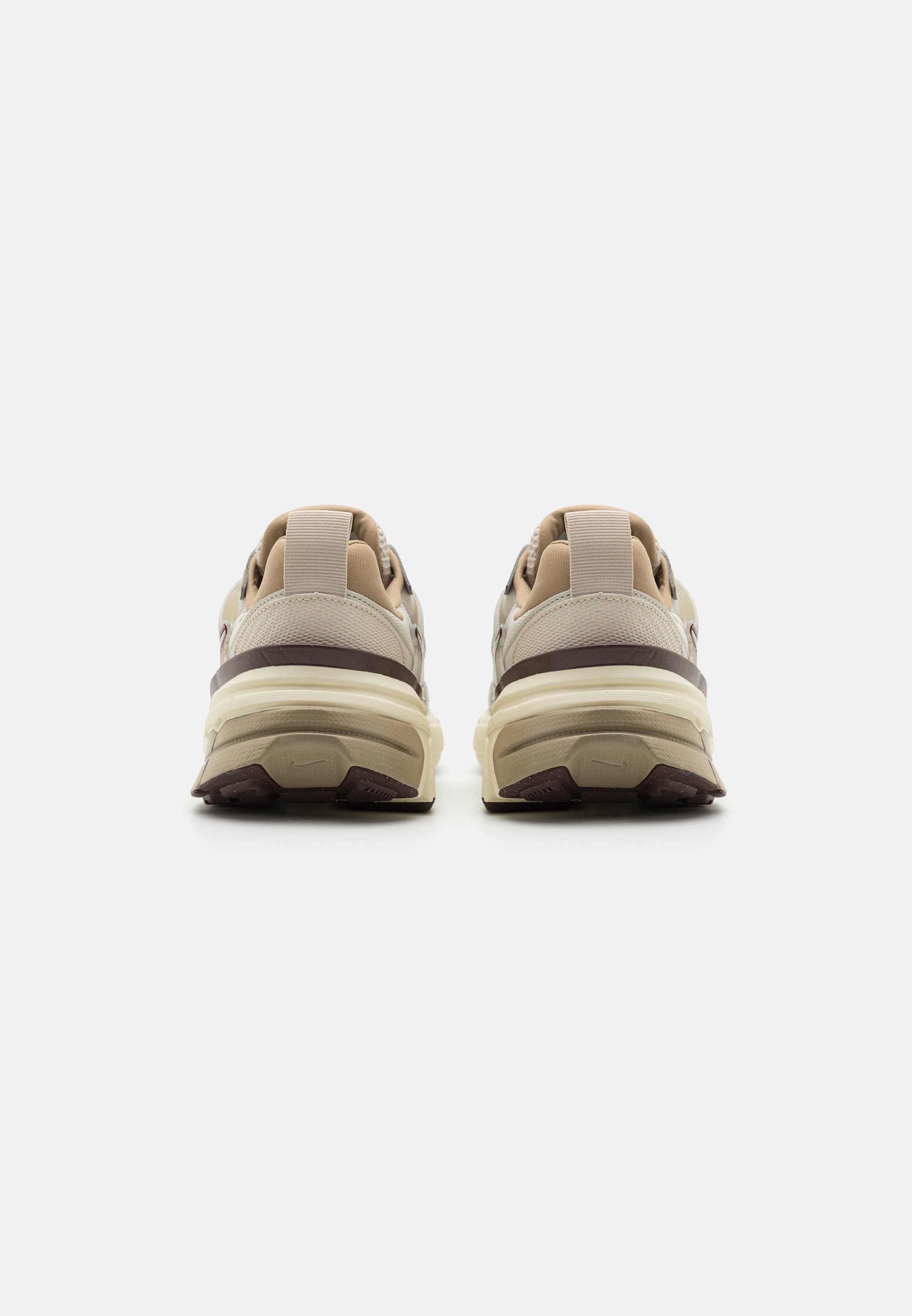 大人気 ☆NIKE☆ V2K RUN LIGHT OREWOOD BROWN KHAK Nike V2k Run Light Orewood Brown / Khaki - Dec 2023 - FD0736