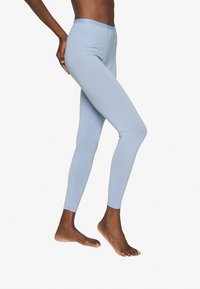 Não selecionado, milky blue