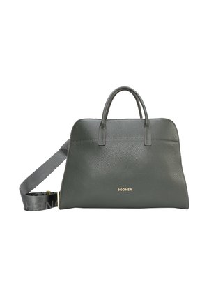 Sac à main en cuir gris à grain de pierre avec deux poignées et une bandoulière amovible. Doté d'un logo doré, de forme rectangulaire et de surface texturée.