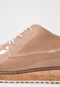 Marco Tozzi Derbies - beige