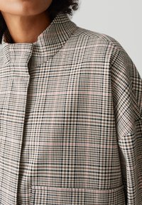 OPUS HEMMA - Leichte Jacke - cocoa