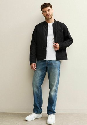 REGULAR PATCH POCKET LONG SLEEVE - Veste mi-saison - black