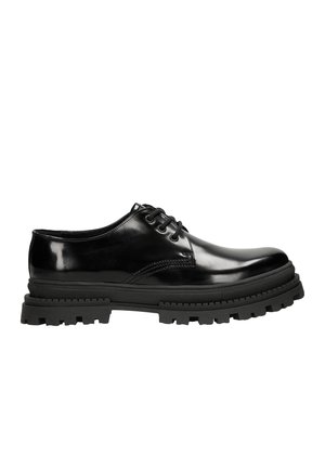 Lace-ups - black