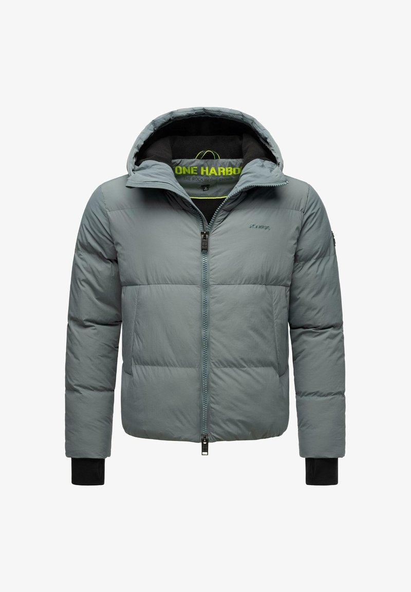 Paminkštinta pilka striukė su kapišonu, priekiniu užtrauktuku ir kontrastingais juodais rankogaliais. Yra logotipo detalė ir raštuota vidinė pamušalas.