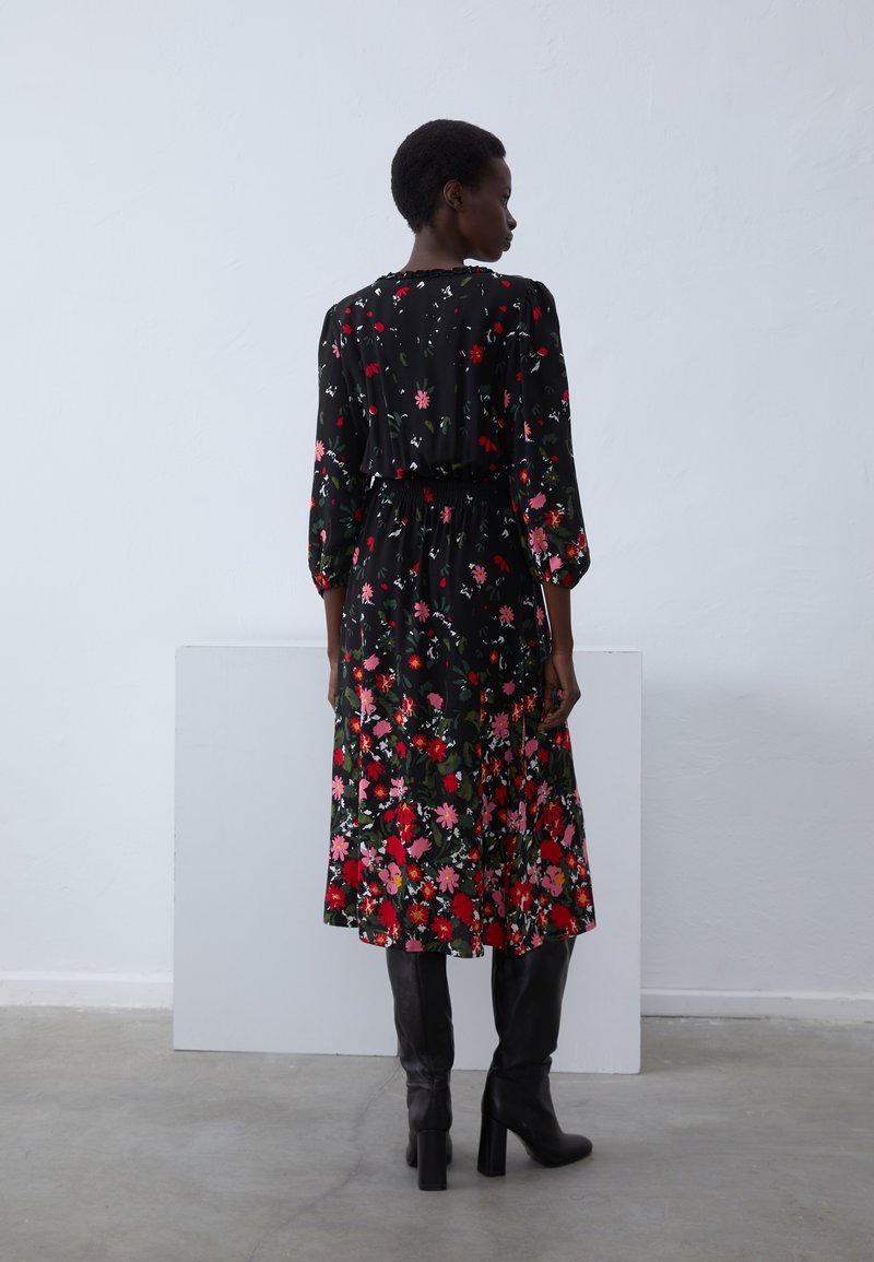 Anna Field Day dress - black/red/green/black - Zalando.co.uk