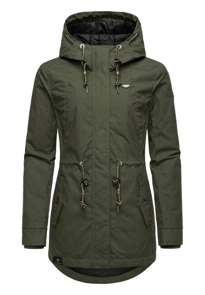 Olivgrön parkjacket med huva, dragsko i midjan, två framfickor och ett texturerat inre foder. Har metalliska detaljer och blixtlås.
