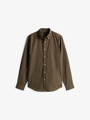 Camisa de botón de manga larga marrón en mezcla de algodón. Presenta un cuello, una tapeta con botones y un acento de logo en el pecho.