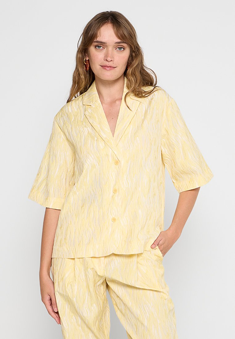 Stella Nova Overhemdblouse geel